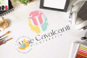 Logomarca para psicoterapia com design equilibrado e harmonioso, utilizando cores suaves e formas simbólicas que transmitem acolhimento, bem-estar e transformação. Ideal para profissionais da área da saúde mental que desejam uma identidade visual profissional e acolhedora.